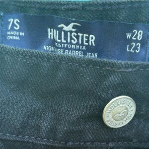 Hollister Dark Denim High Rise barrel leg Jeans